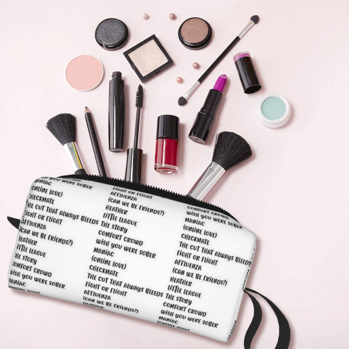 コナン・グレイ・キッド・クロウソングズメイクアップバッグ化粧 - Beauty Makeup Songs のレビューと価格