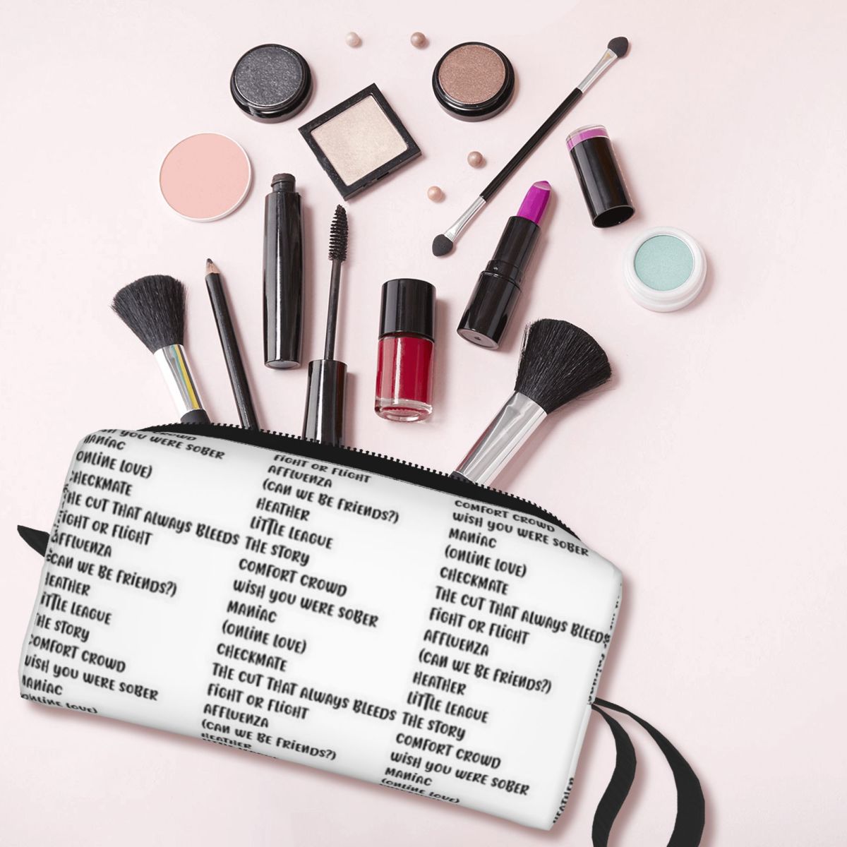 コナン・グレイ・キッド・クロウソングズメイクアップバッグ化粧 - Beauty Makeup Songs のレビューと価格